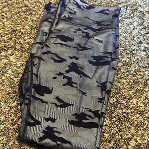 Zyia Camo Soft n Snug Mid-Rise 7/8